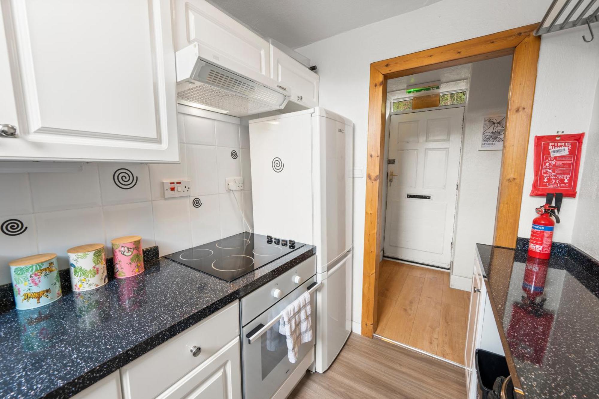 Charming Apt Nr Centre - Terrace & Street Parking Oban Zewnętrze zdjęcie